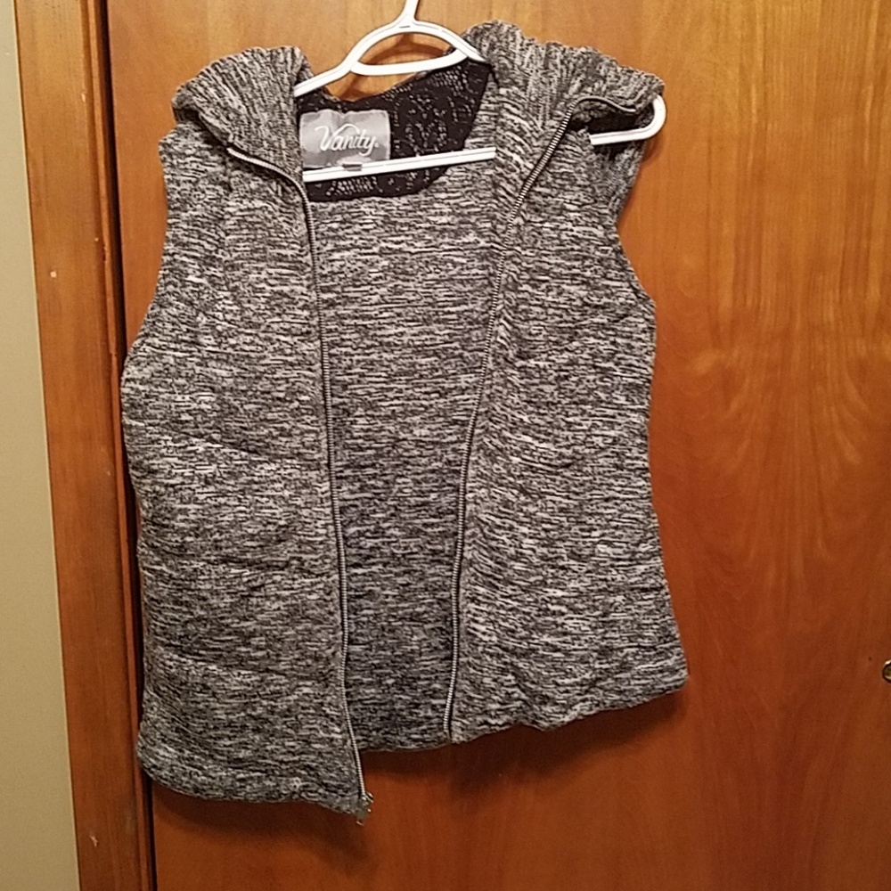 Hooded vanity vest